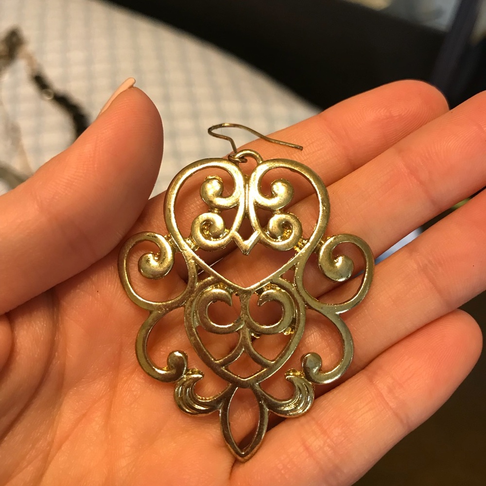 Earring bundle - Picture 3 of 3